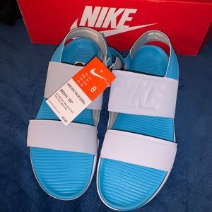 Brand New Nike Sandals!